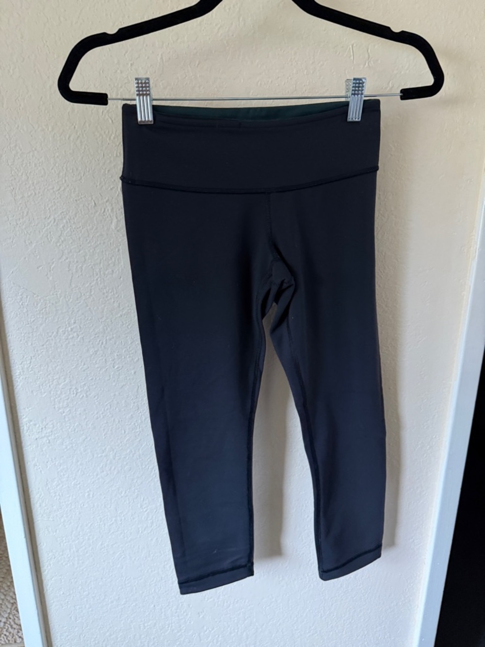Reversible Women’s Black High-Waist Performance Leggings